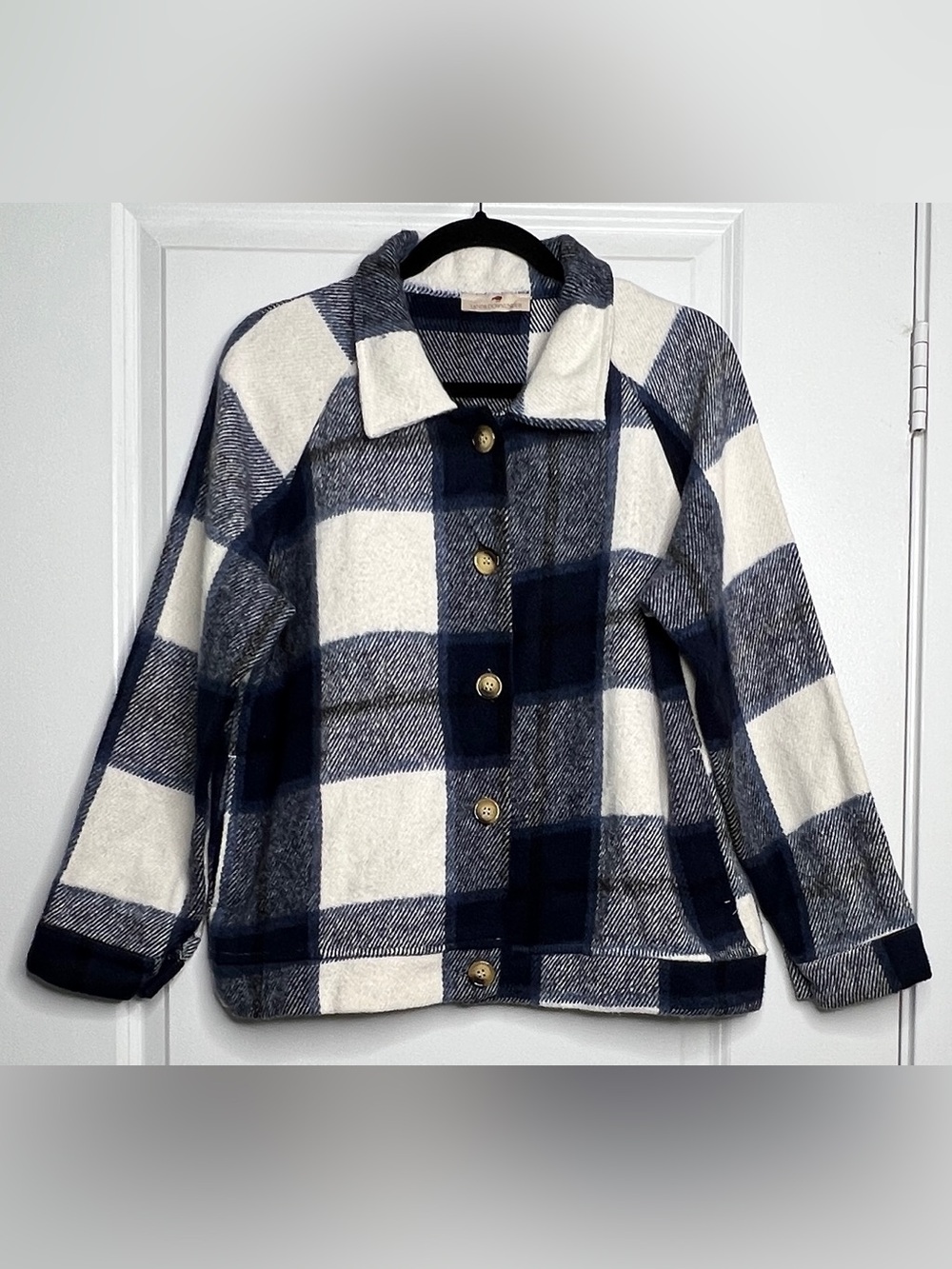 Lands Downunder Plaid Shacket Large Made in Italy Blue White Flannel Jacket